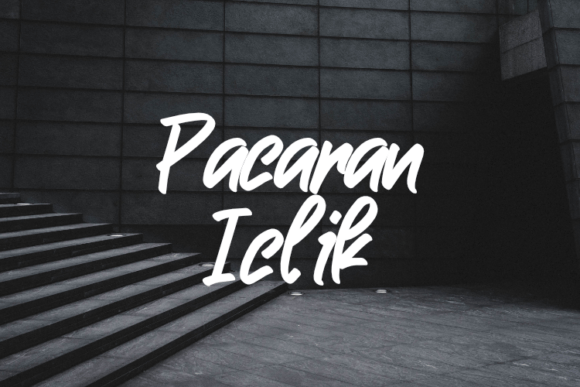 Pacaran Iclik: A Script Font with Elegance and Charm